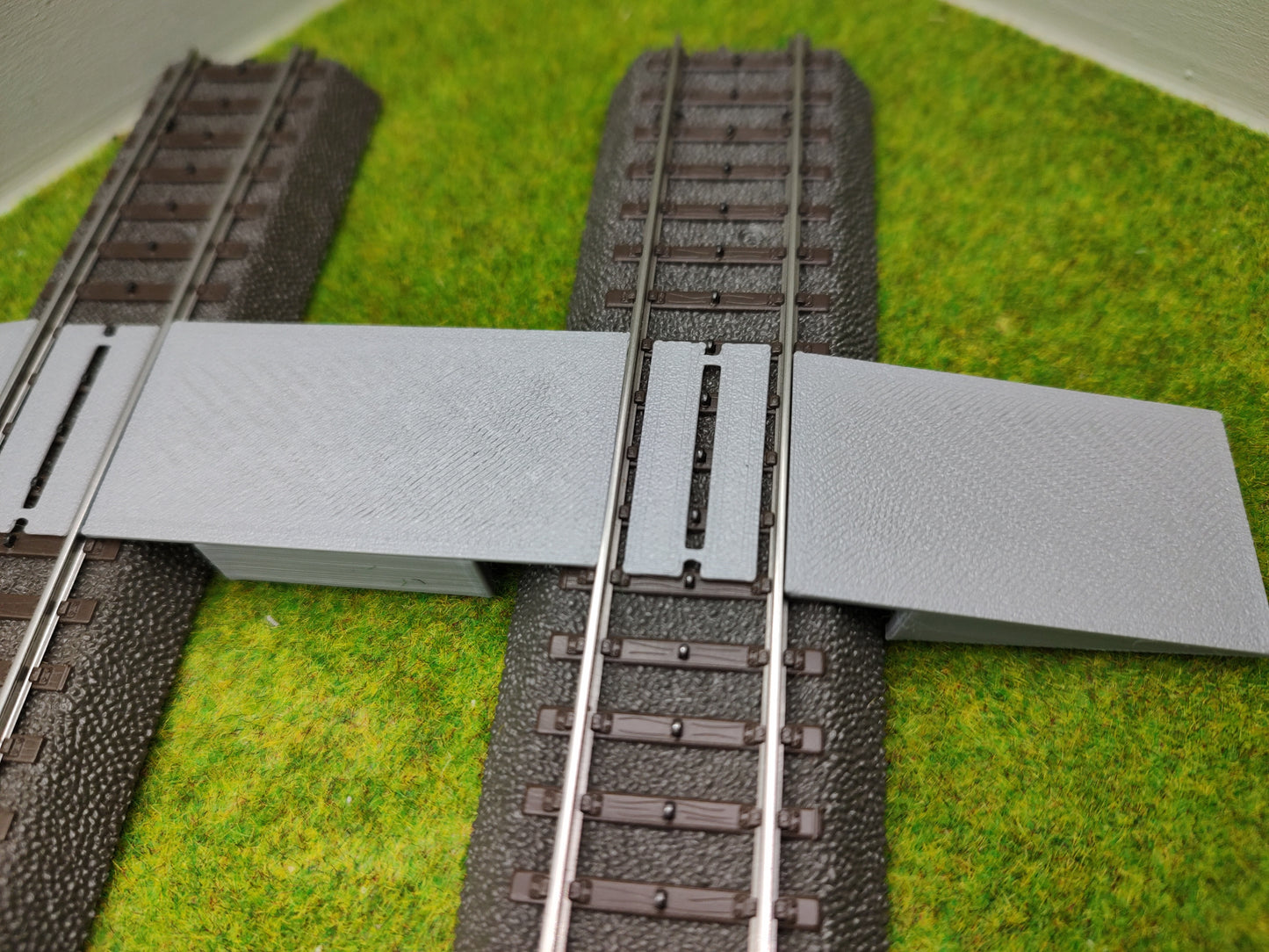 Bahnübergang H0 für Märklin C-Gleis-58x30mm - grau